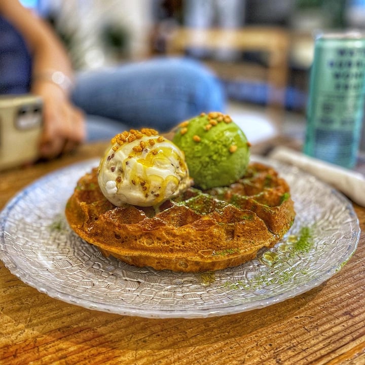 photo of Hvala Craig Road Mochi Waffles with gelato shared by @wildvegann on  03 Jan 2022 - review