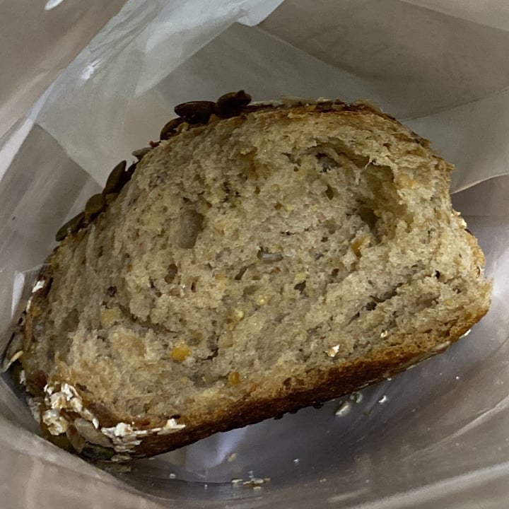 photo of Colony Bakery Multigrain Loaf shared by @tabs on  13 May 2022 - review