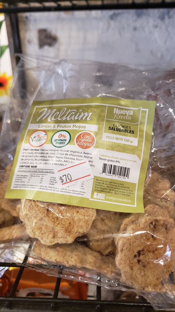 photo of Meltaím Cookies de Limón y Frutos Rojos  (Lemon Cookies & Red Fruits) shared by @marianoguti on  06 Feb 2020 - review