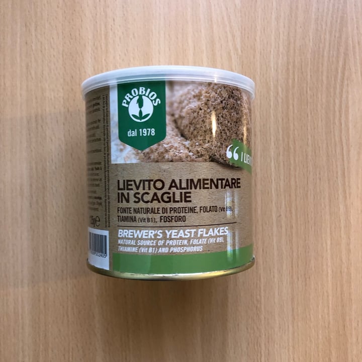 photo of La Via Del Grano  Lievito alimentare in scaglie shared by @greenyogilife on  01 Apr 2022 - review