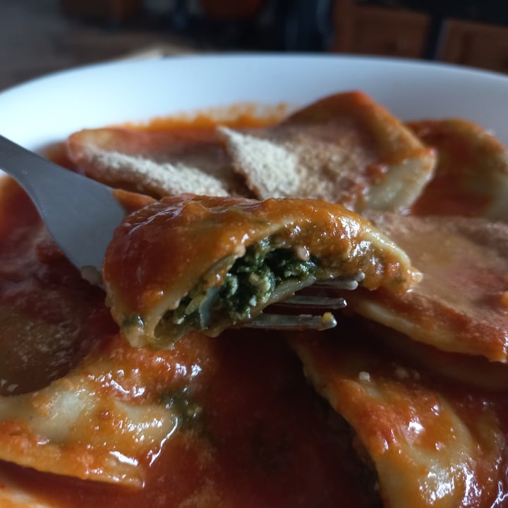 photo of Big Vegan (Delivery) Sorrentinos Verdes De Tofu Y Espinaca shared by @acuello on  20 Feb 2022 - review