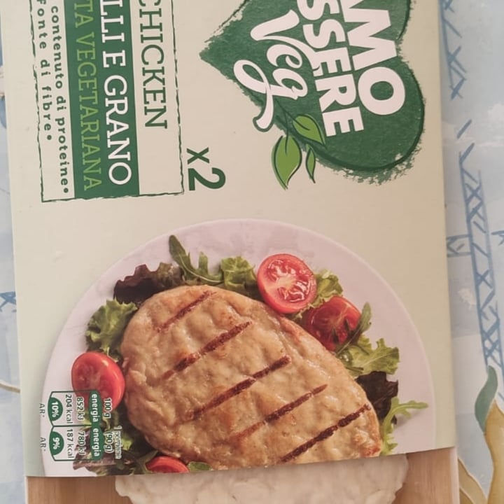 photo of Amo Essere Veg Chicken Piselli E Grano shared by @veg370 on  04 Sep 2022 - review