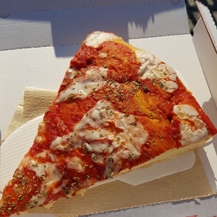 photo of Natural Food Pizza margherita shared by @emanuela1996 on  13 Mar 2022 - review