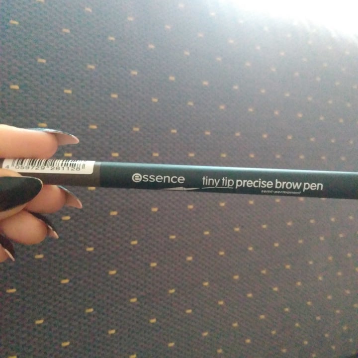 review photo of Essence Cosmetics Brow pen shared by @mariagongar on 09 Dec 2020 - review
