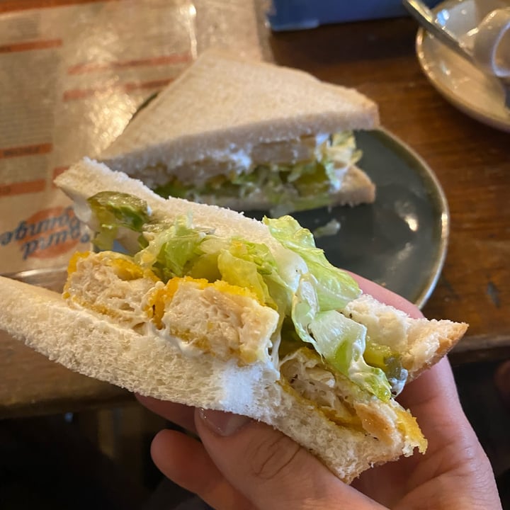 photo of The Sound Lounge Moving Mountains Fish Finger Sandwich shared by @vegansuttonmama on  23 Oct 2022 - review