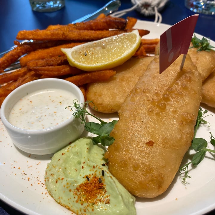photo of Green Common Singapore Gardein Fish and Chips (Discontinued) shared by @wenxuan on  04 Dec 2021 - review