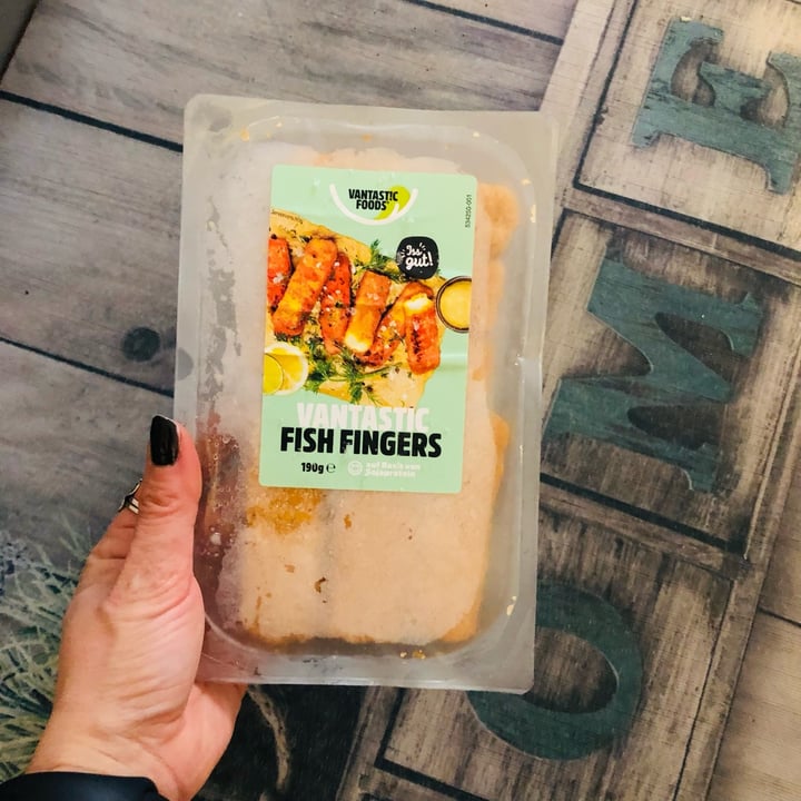 photo of Vantastic Foods Fish Fingers shared by @nicole- on  14 Mar 2022 - review