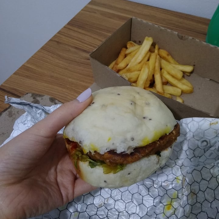 photo of Otilia burgers Es Un Montón Vegana shared by @valentina14 on  05 Sep 2021 - review