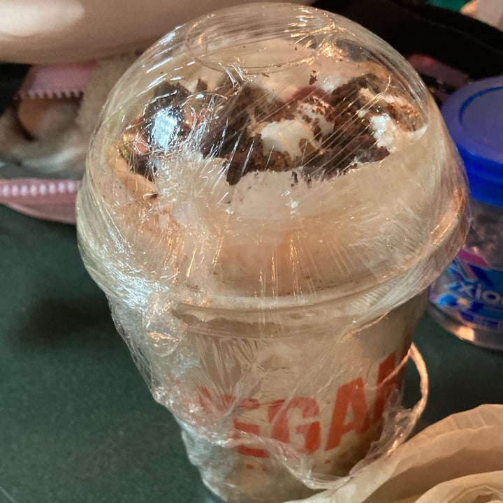 review photo of Vegamo Malteada cookies and cream shared by @veganskater on 26 Apr 2022 - review