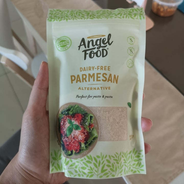 photo of Angel Food Dairy Free Parmesan Alternative shared by @synthwave0470 on  30 Mar 2022 - review