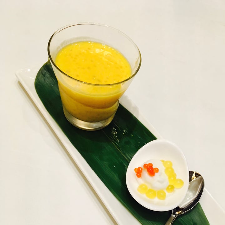 photo of Shisen Hanten Chilled mango purée with sago and pomelo topped with sherbet shared by @vikas on  11 Feb 2018 - review