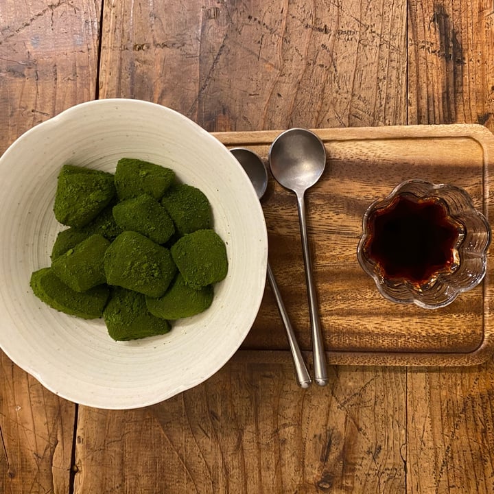 photo of Hvala Craig Road Matcha Warabi Mochi shared by @piggy-egg on  22 Apr 2022 - review