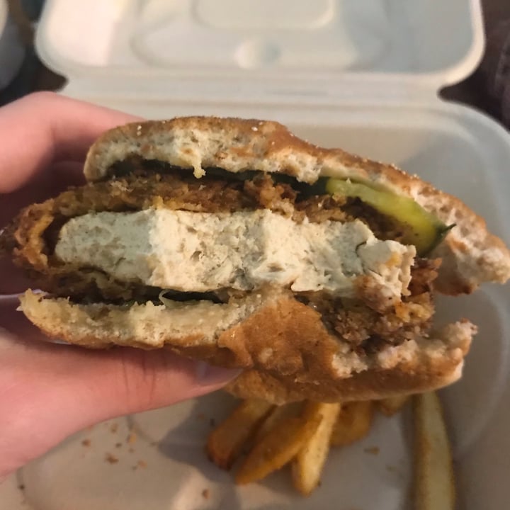 photo of J. Selby's Crispy chicken sandwich shared by @plants on  05 Jan 2021 - review