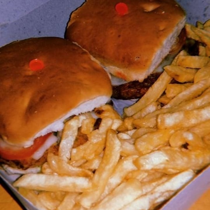 photo of Rico y Suave Hamburguesas shared by @lulu19 on  05 Mar 2021 - review