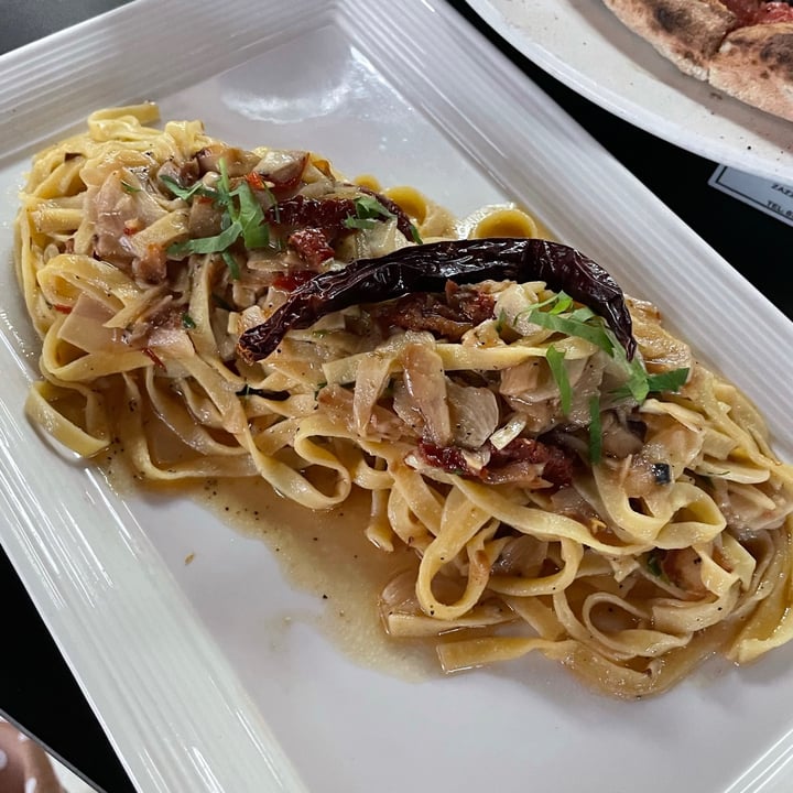 photo of ZAZZ Pizza Aglio Olio shared by @gaylenerva on  13 Feb 2021 - review