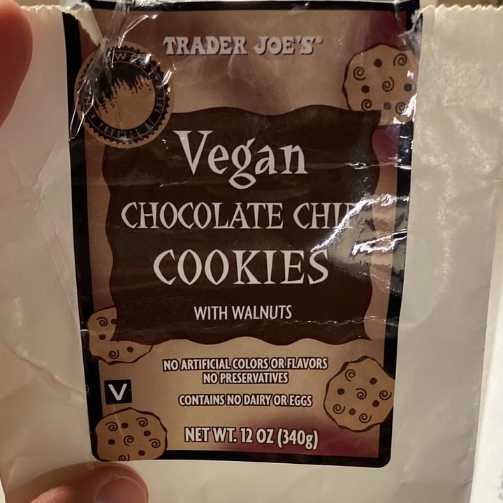 review photo of Trader Joe's Vegan Chocolate Chip Cookies shared by @astormyone on 21 Apr 2022 - review