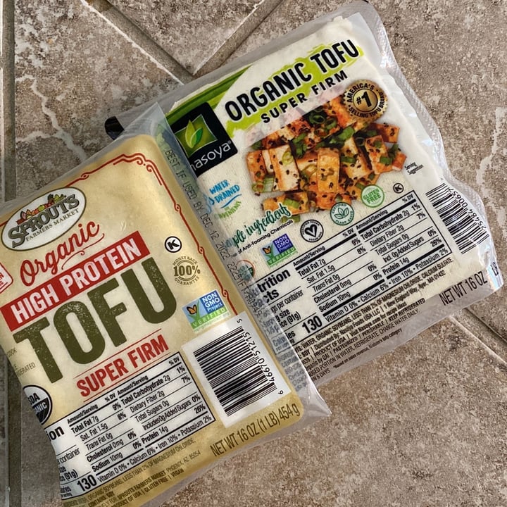 photo of Nasoya Extra firm organic tofu shared by @blairnowell on  15 Oct 2022 - review