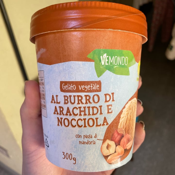 review photo of Vemondo Gelato al burro di arachidi e nocciola shared by @rebss on 24 Mar 2022 - review