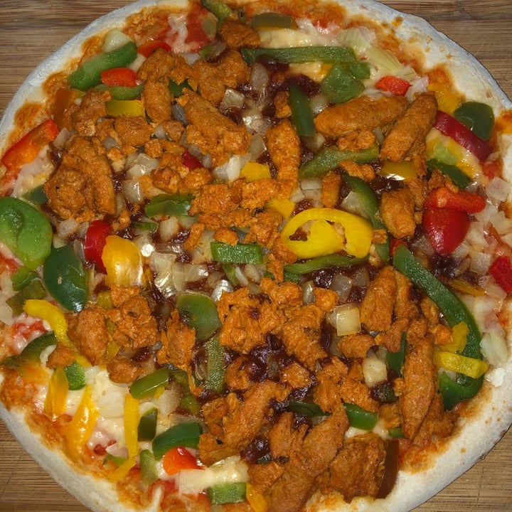 photo of Vegan Pizza Box Chicken BBQ shared by @der-minniefisch on  11 Jun 2021 - review
