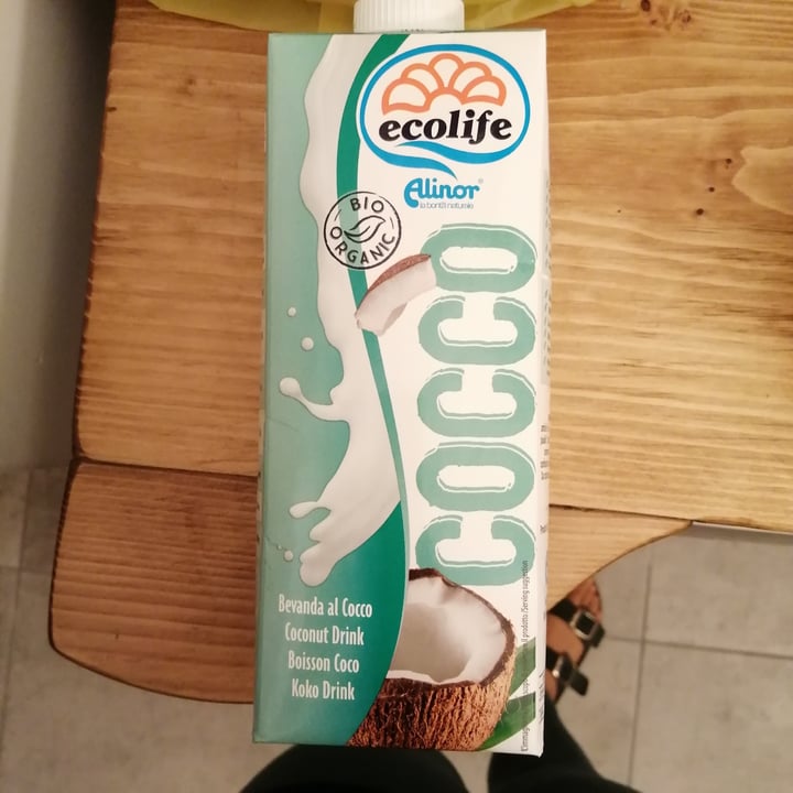 photo of Ecolife Bevanda al cocco shared by @alicepuglisi9 on  26 Sep 2022 - review
