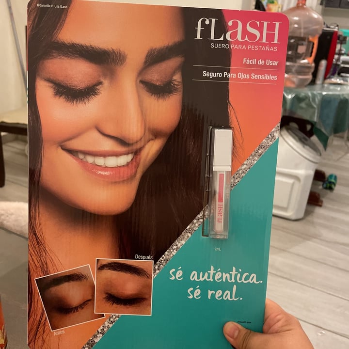 photo of Flash Suero para pestañas shared by @dianisms on  16 Sep 2021 - review