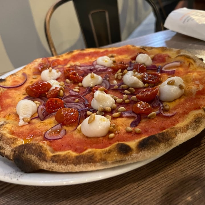 review photo of Rubiu - Birrificio Artigianale e Brew Pub Pizza rosso di sera shared by @lelleem on 24 Sep 2022 - review