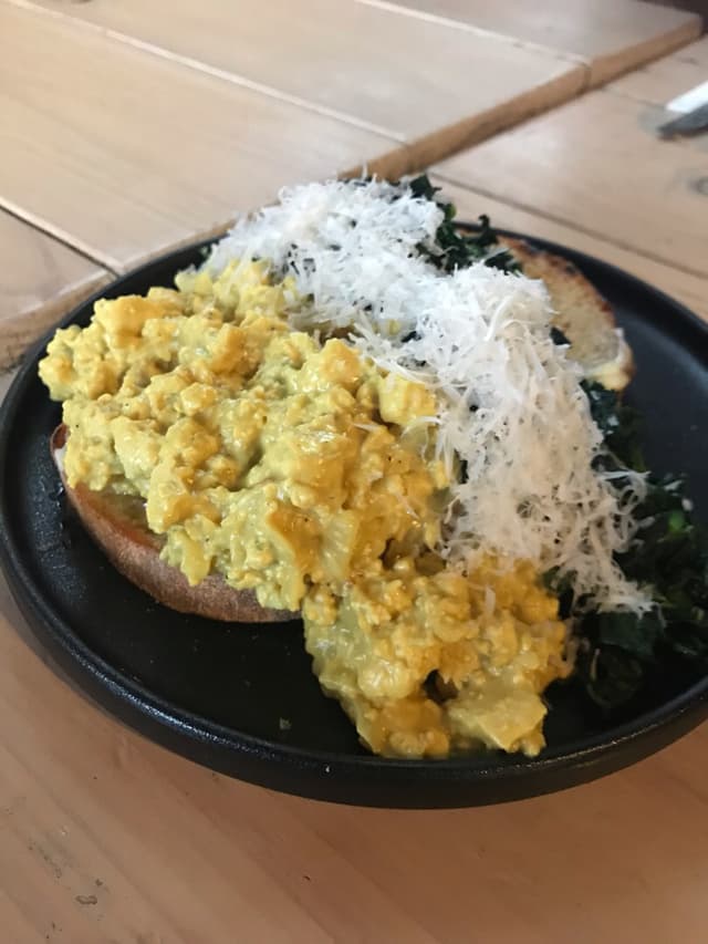 菜肴“Parmesan Scramble”的照片