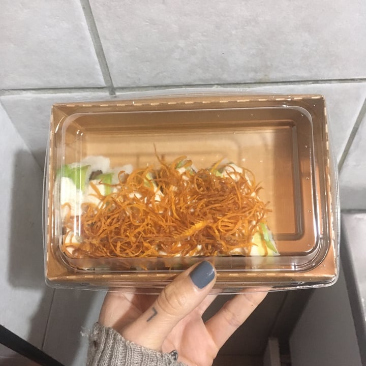 review photo of Mudrá Uramaki crispy shared by @lauchis on 30 May 2021 - review