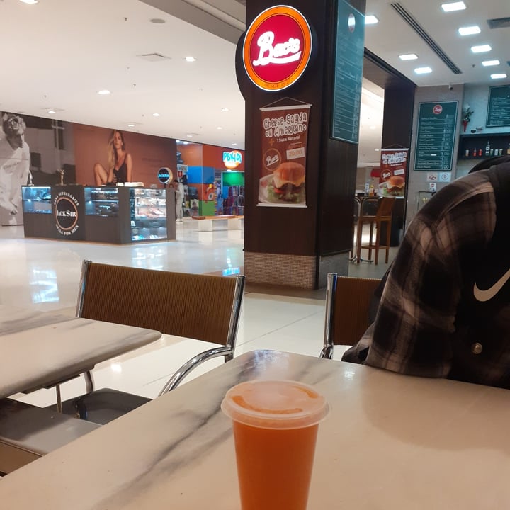 review photo of Bac’s Suco Natural De Mamão Com Laranja shared by @lorenaavegana on 19 May 2022 - review