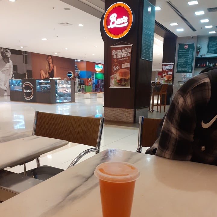 photo of Bac’s Suco Natural De Mamão Com Laranja shared by @lorenaavegana on  19 May 2022 - review