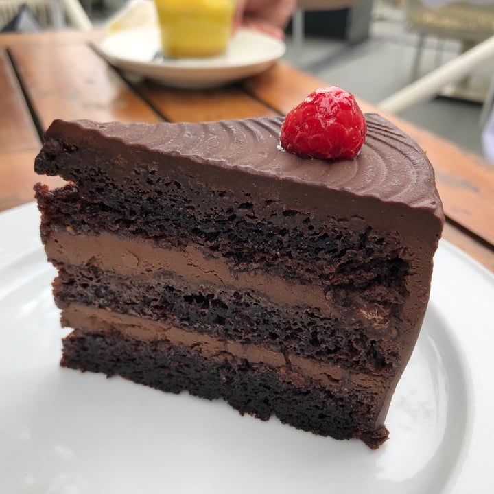 photo of Privé Asian Civilisations Museum 85% Dark Chocolate Cake shared by @plantbasedmum on  21 Nov 2019 - review