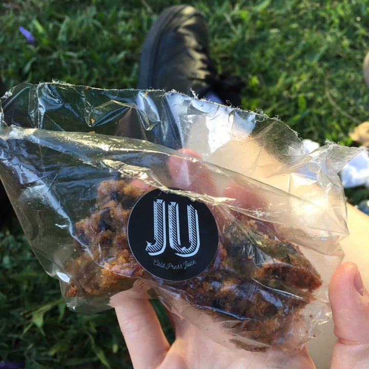 review photo of JU Vegano Budín de banana shared by @katherinejagodnik on 23 Jan 2021 - review