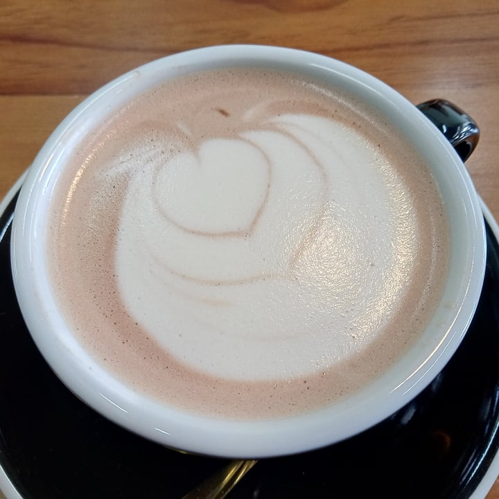 photo of Puck Provisions hot chocolate shared by @veganspicegirl on  06 Nov 2022 - review