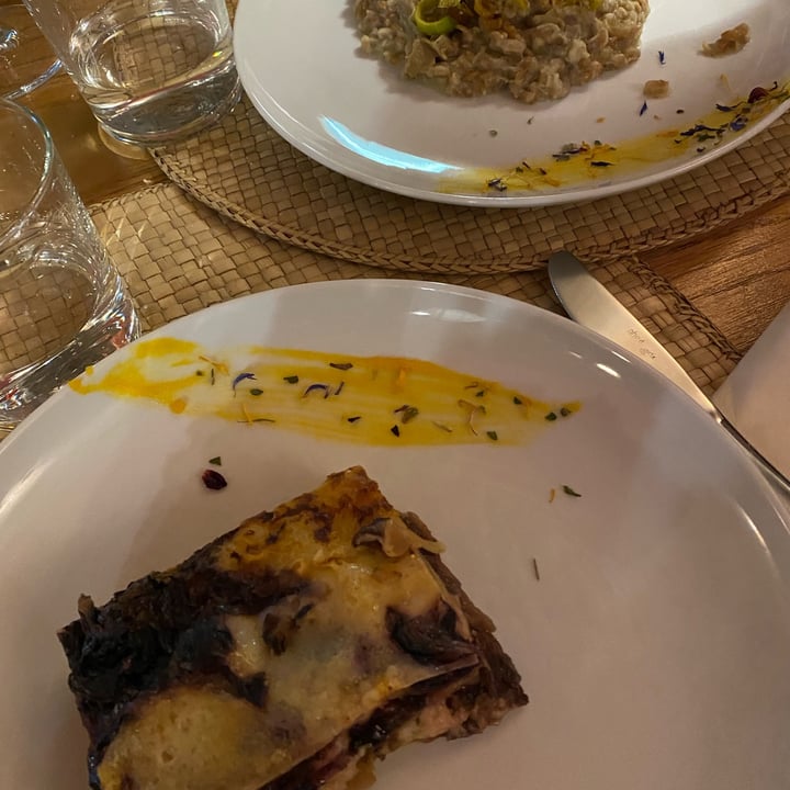 review photo of Samsara e Volta Rossa Antipasti, primi, secondi e dolci vegan shared by @coleo6565 on 17 Apr 2022 - review