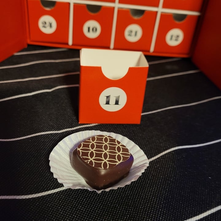 review photo of Cocoa Love Banana shared by @veganonvanisle on 18 Dec 2021 - review