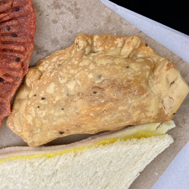 photo of Almacén De La Plaza Vegan Empanada De No Carne shared by @outofstep on  13 Aug 2021 - review