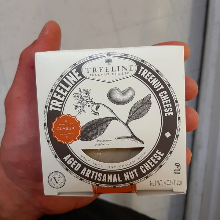 photo of Treeline Cheese Classic Treenut Cheese shared by @nico-aguilera on  25 Feb 2020 - review