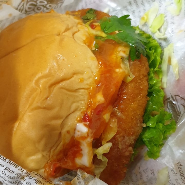 photo of VeganBurg Singapore Chili Krab Burger shared by @chrismemo on  22 Jul 2020 - review