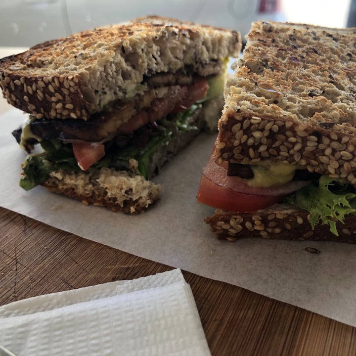photo of Nourish'd Observatory Nourish’d BLT shared by @fitphilthevegangirl on  16 Dec 2020 - review