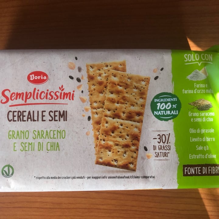 photo of Doria Semplicissimi cereali e semi grano saraceno e semi di chia shared by @eelena on  30 Apr 2022 - review