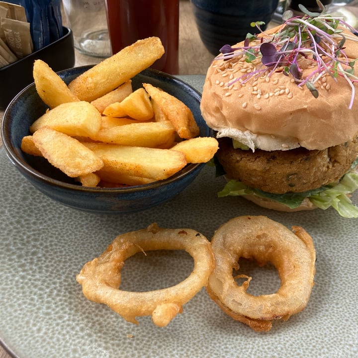 review photo of Deacon Bistro Chickpea Burger shared by @miapretorius on 15 Dec 2022 - review