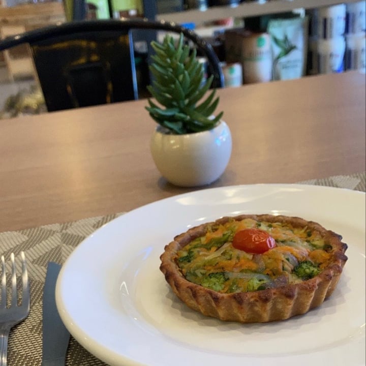 photo of 8 fit Salt pie shared by @lauramores on  13 Aug 2021 - review