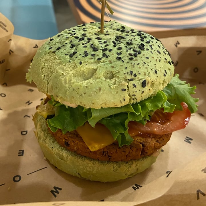 photo of Flower Burger Jungle burger shared by @jessinthebox96 on  02 Jul 2022 - review