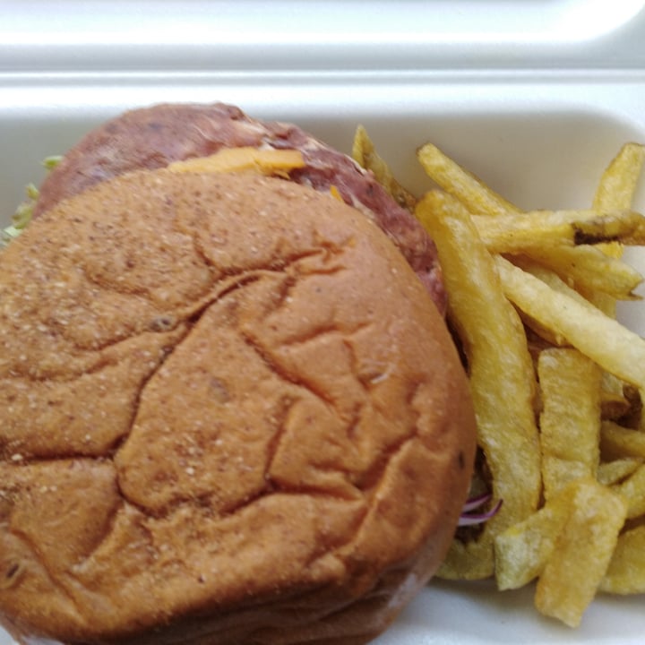 review photo of Restaurante Vegetariano Sabyi Hamburguesa shared by @emilyshaiel on 01 Dec 2020 - review