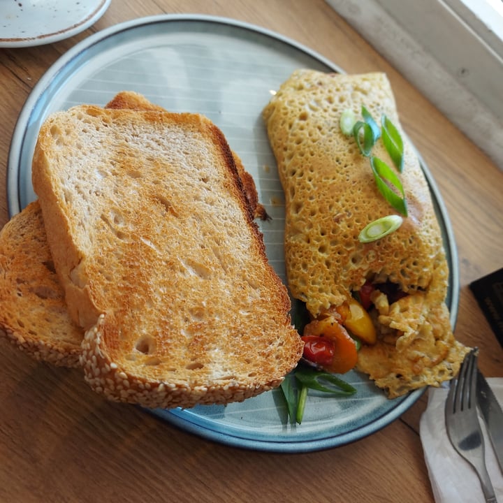 photo of Blended Health Cafe & Catering Vegan Omelette shared by @rosevr on  17 Nov 2020 - review