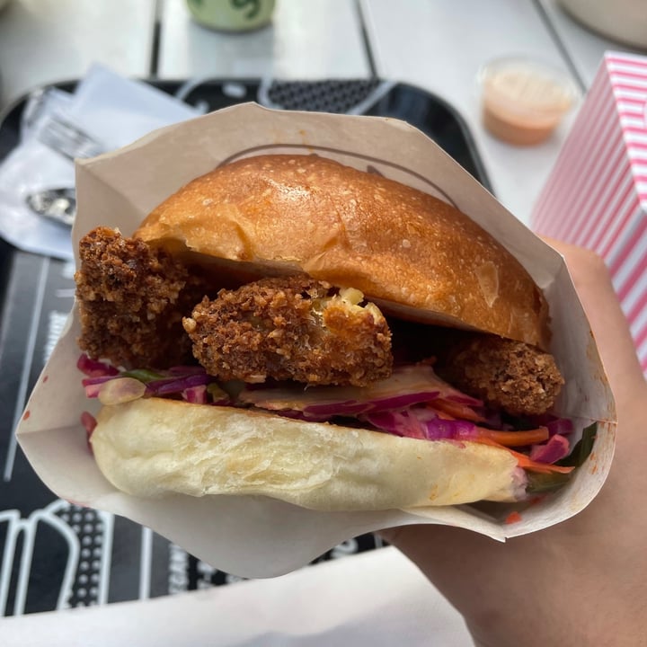 photo of Beatnic - Back Bay Hot Chicky shared by @zoeadamopoulos on  25 Aug 2021 - review