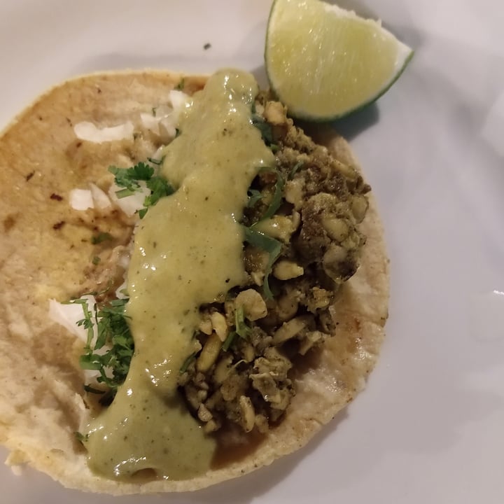 photo of VegCo. Restaurante Vegano Tacos shared by @valenwalen on  22 Nov 2020 - review