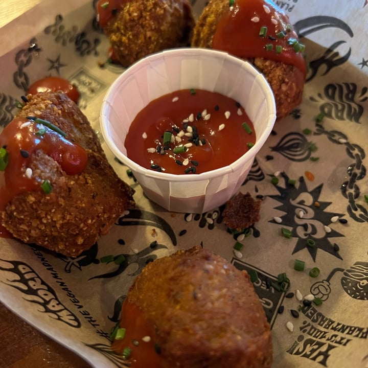 review photo of Mad Mad Vegan Homemade Buffalo Coli Wings shared by @lopasil on 23 Feb 2022 - review
