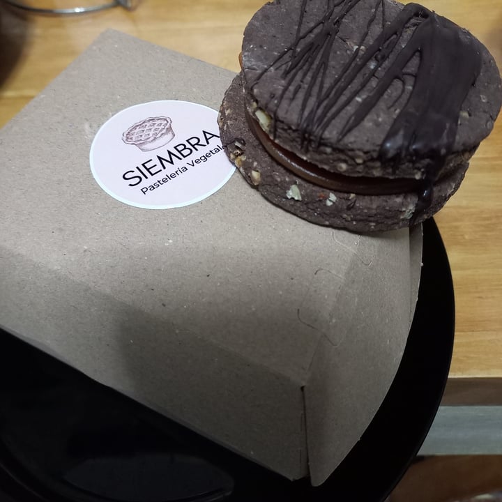 photo of Siembra Pasteleria Vegetal Alfajor De CHOCOLATE shared by @gabyeug5119 on  20 Sep 2022 - review