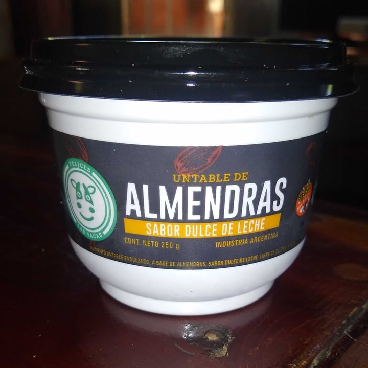 photo of Felices Las Vacas Untable de Almendras sabor Dulce de Leche shared by @agosrobles on  18 Oct 2021 - review